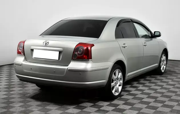 Toyota Avensis, фото №5