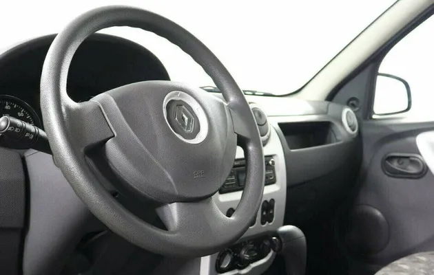 Renault Sandero 1.6 Автомат, фото №5