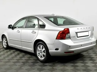 Volvo S40