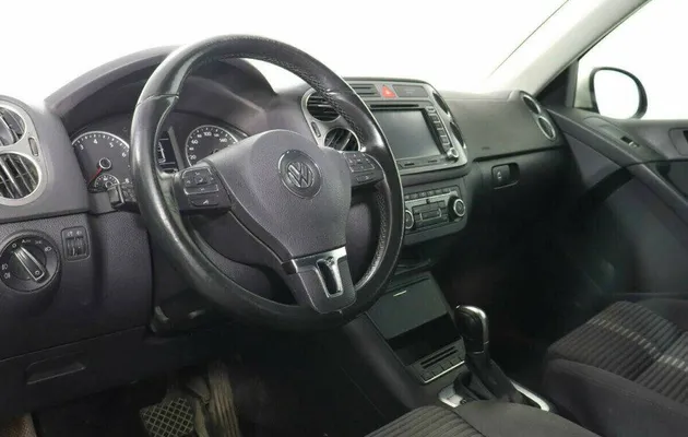 Volkswagen Tiguan 2.0 Автомат, фото №6