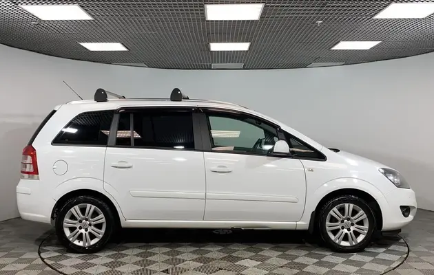 Opel Zafira, фото №4