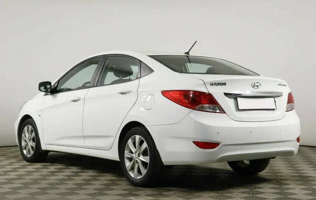 Hyundai Solaris 1.6 Автомат, фото №3