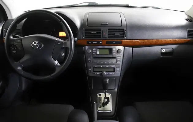 Toyota Avensis, фото №12
