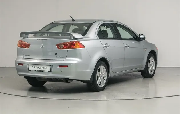 Mitsubishi Lancer, фото №4