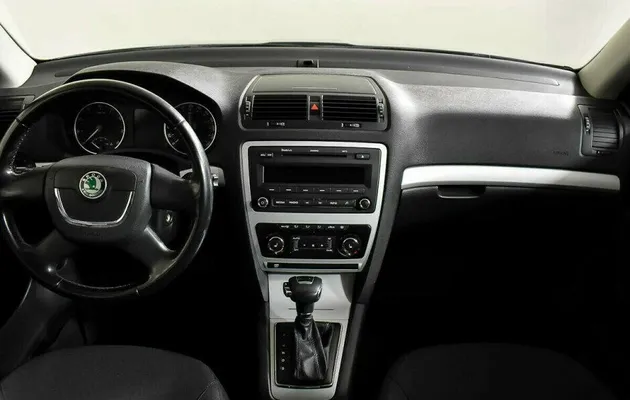 Skoda Octavia 1.6 Автомат, фото №8