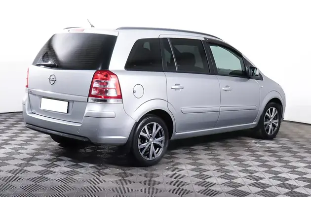 Opel Zafira, фото №5