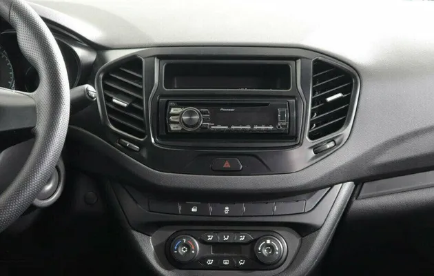 LADA (ВАЗ) Vesta 1.6 Механика, фото №8