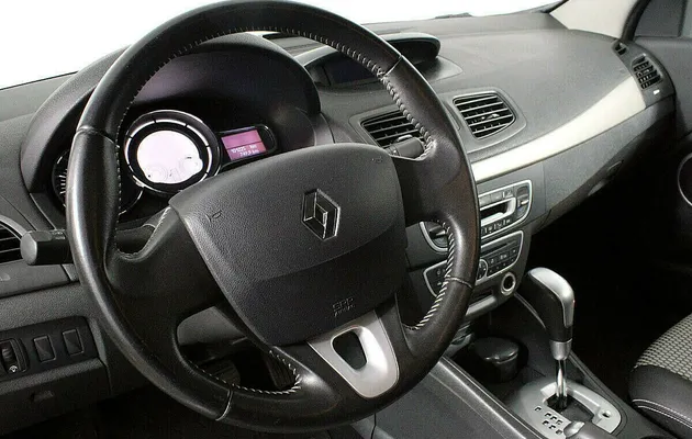 Renault fluence, фото №7