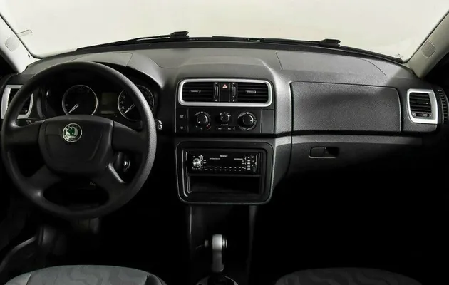 Skoda Fabia 1.6 Автомат, фото №5