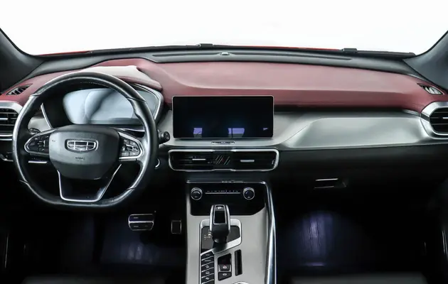 Geely Coolray, фото №11