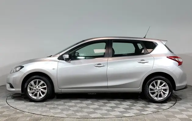 Nissan Tiida, фото №8