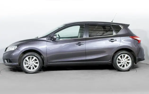 Nissan Tiida, фото №8
