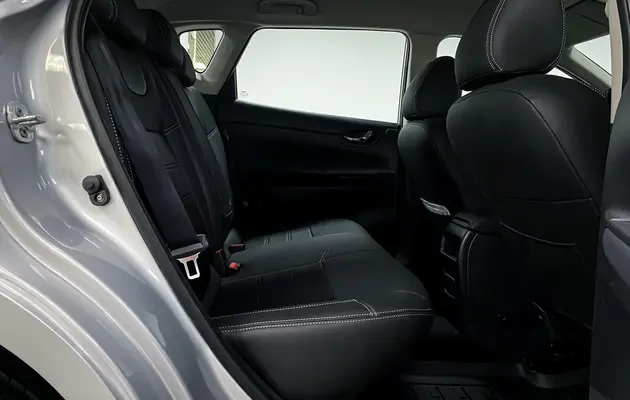 Nissan Tiida, фото №13