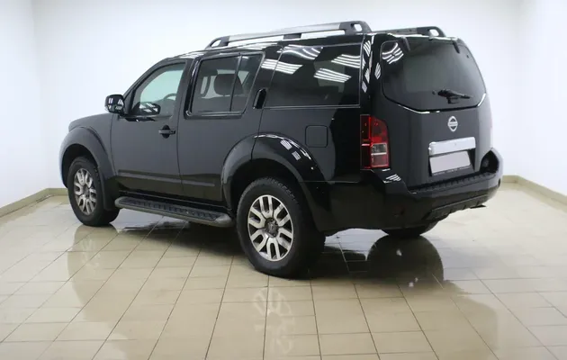 Nissan Pathfinder III Рестайлинг, фото №4